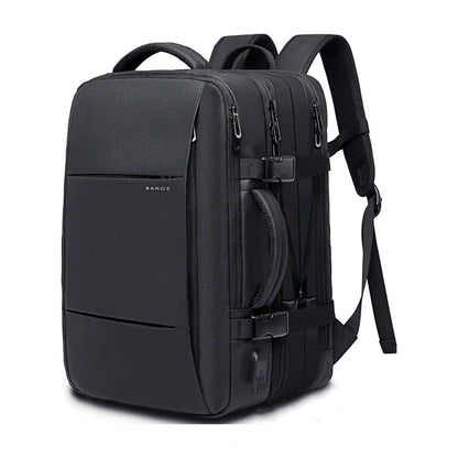 Reseryggsäck handbagage i svart med flera fack och bekväma axelremmar